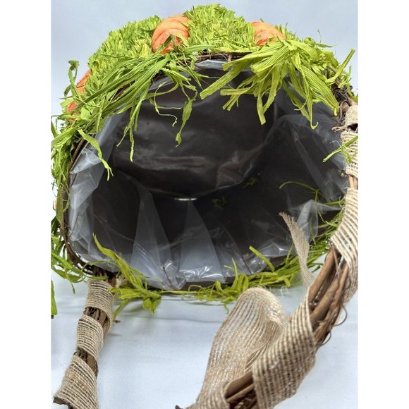 Carrot Easter Basket With Six Ft. of Extra Carrot Carland - Picture 3 of 6